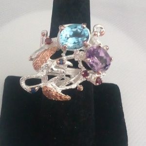 Beautiful big delicate Custom designer cocktail ring Size 6 👄